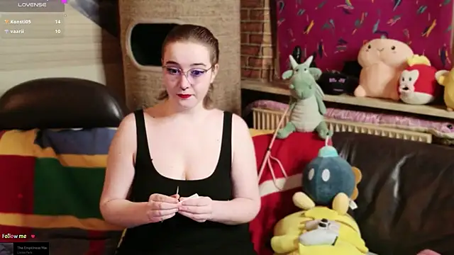 Snapshot of GamerGirl_Eve chatting on February 2026 07:32:02 PM GamerGirl Eve online show from February 2026 07:32:02 PM