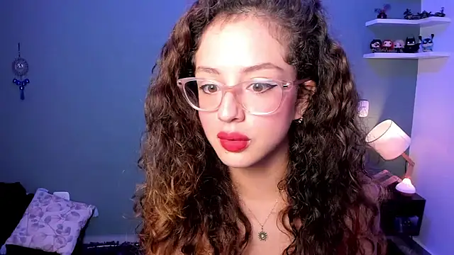 Snapshot of Cassandra_Caiin chatting on December 2024 10:11:01 PM Cassandra Caiin online show from December 2024 10:11:01 PM