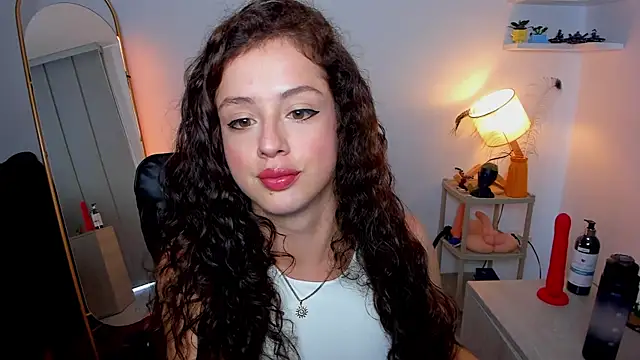 Snapshot of Cassandra_Caiin chatting on September 2025 08:14:01 PM Cassandra Caiin online show from September 2025 08:14:01 PM