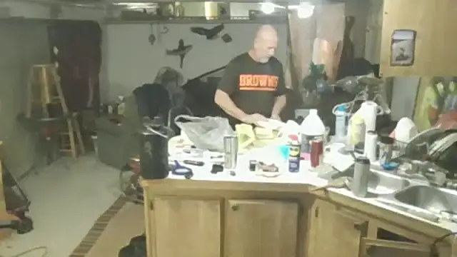 Yankeedave420 online show from December 2025 11:32:02 PM