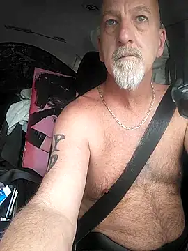 Yankeedave420 online show from May 2026 07:34:02 PM