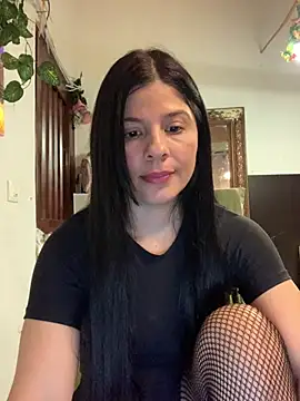 Estefani 32 online show from February 2026 05:41:01 PM