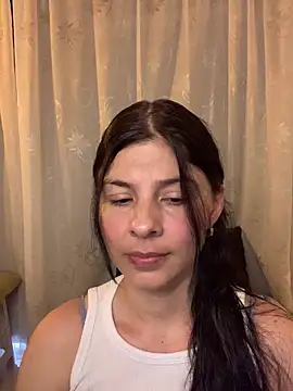 Estefani 32 online show from May 2026 08:49:02 PM