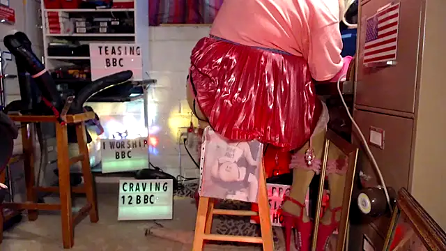 Snapshot of tgirljillforbbc chatting on January 2025 07:56:02 PM tgirljillforbbc online show from January 2025 07:56:02 PM