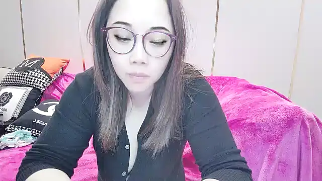 Snapshot of Giuliam chatting on February 2025 03:55:02 AM Giuliam online show from February 2025 03:55:02 AM