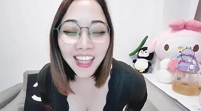 Snapshot of Giuliam chatting on March 2025 10:15:02 AM Giuliam online show from March 2025 10:15:02 AM