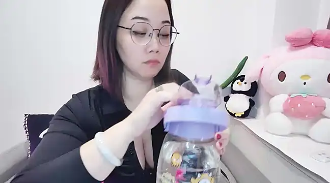 Snapshot of Giuliam chatting on March 2025 01:51:01 PM Giuliam online show from March 2025 01:51:01 PM