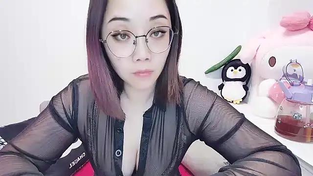 Snapshot of Giuliam chatting on March 2025 11:12:02 AM Giuliam online show from March 2025 11:12:02 AM