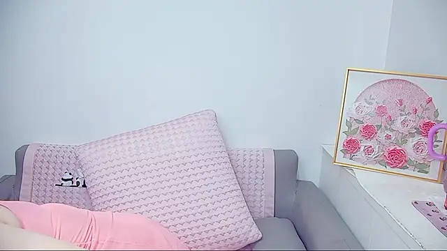 Snapshot of Giuliam chatting on September 2025 02:28:02 PM Giuliam online show from September 2025 02:28:02 PM