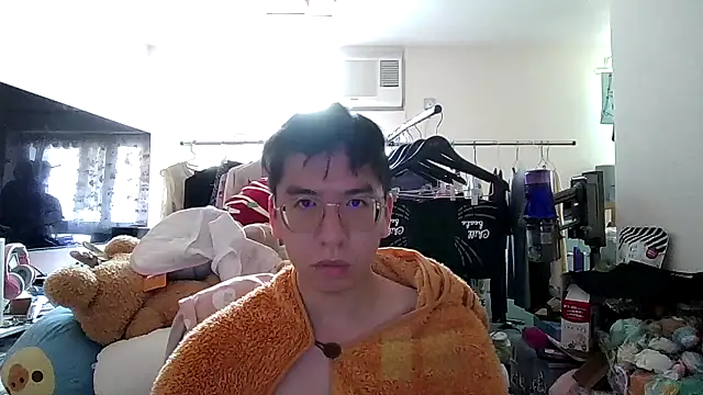 Snapshot of charlie_xdd chatting on February 2026 07:09:02 AM charlie xdd online show from February 2026 07:09:02 AM