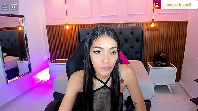 AMELIELEONE online show from July 2026 12:33:01 PM