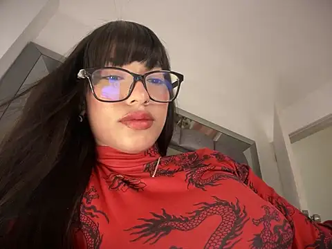 DulceLenns online show from January 2025 10:34:01 PM