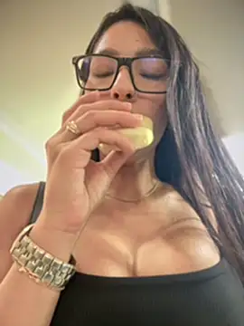 DulceLenns online show from February 2025 09:54:01 PM