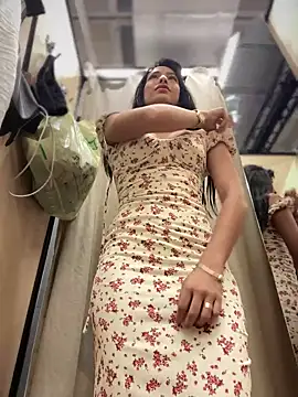 DulceLenns online show from March 2025 09:02:02 PM