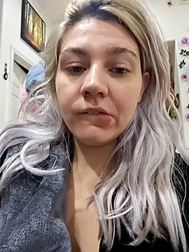 ScarletCallings420 online show from December 2024 08:21:02 PM