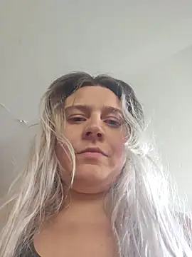 ScarletCallings420 online show from June 2026 11:47:01 PM