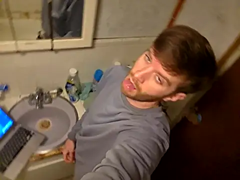 Snapshot of BlueEyedJason chatting on November 2025 10:41:02 PM BlueEyedJason online show from November 2025 10:41:02 PM