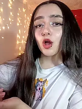 IvonneT online show from March 2025 10:41:02 PM