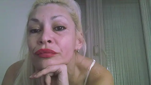 Snapshot of EvaaMina chatting on February 2025 06:17:02 PM EvaaMina online show from February 2025 06:17:02 PM