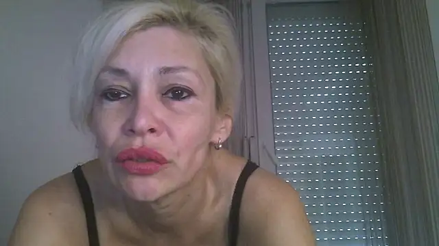 Snapshot of EvaaMina chatting on October 2025 10:58:02 AM EvaaMina online show from October 2025 10:58:02 AM