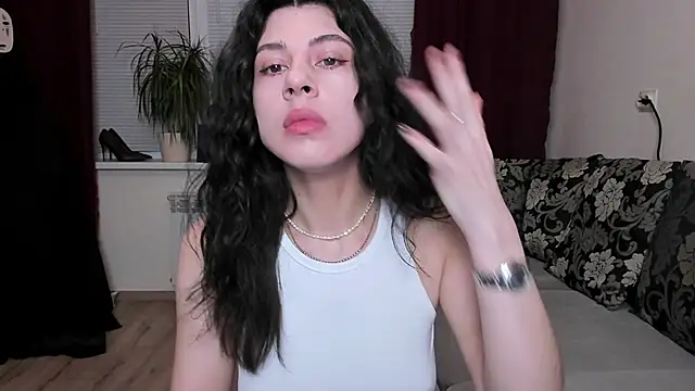 Snapshot of MolagAnna chatting on February 2025 06:56:01 PM MolagAnna online show from February 2025 06:56:01 PM