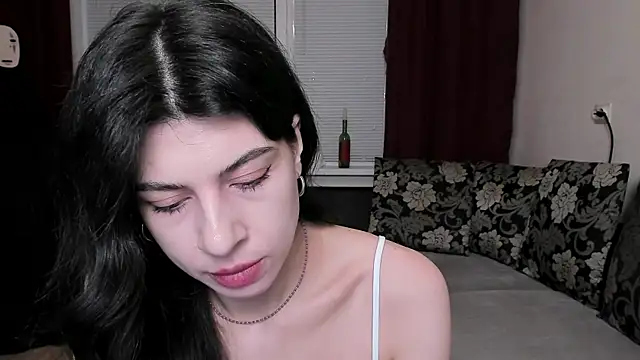 Snapshot of MolagAnna chatting on February 2025 09:11:02 PM MolagAnna online show from February 2025 09:11:02 PM