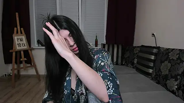 Snapshot of MolagAnna chatting on October 2025 05:44:02 PM MolagAnna online show from October 2025 05:44:02 PM