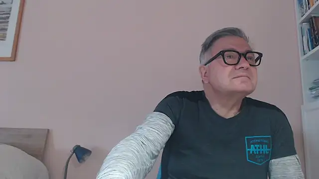 YOU6me online show from May 2026 10:31:02 AM