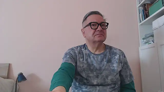 YOU6me online show from May 2026 06:41:02 AM