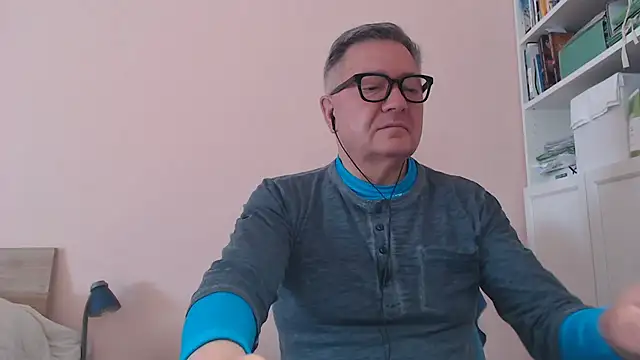 YOU6me online show from May 2026 07:26:02 AM