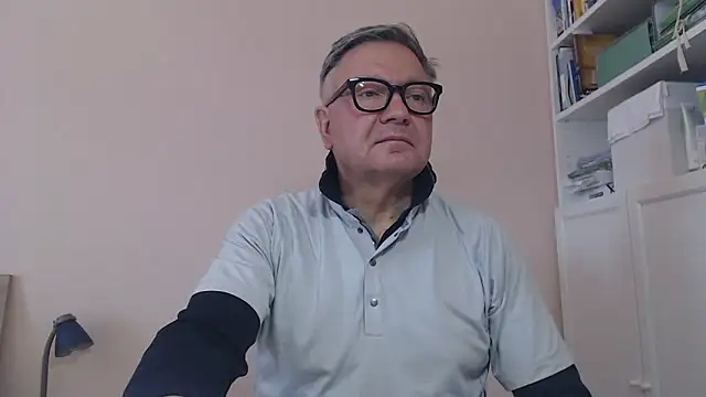 YOU6me online show from May 2026 08:43:02 AM