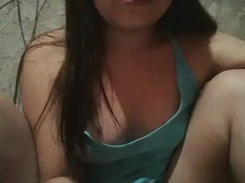 Snapshot of Beatrice143 chatting on December 2024 08:24:01 AM Beatrice143 online show from December 2024 08:24:01 AM