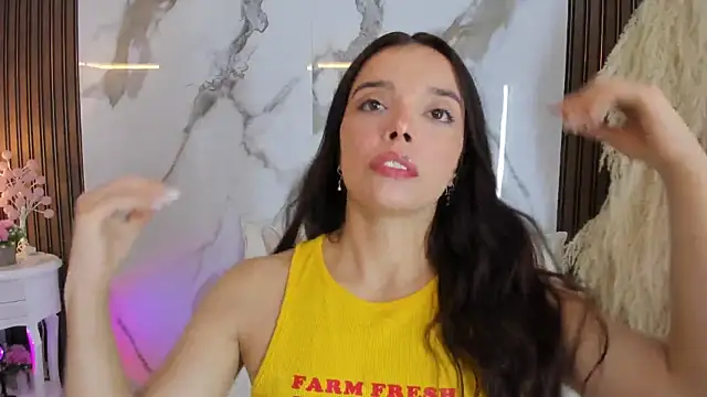 hannahill69 online show from September 2025 04:47:01 AM