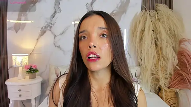 hannahill69 online show from May 2026 05:14:01 AM