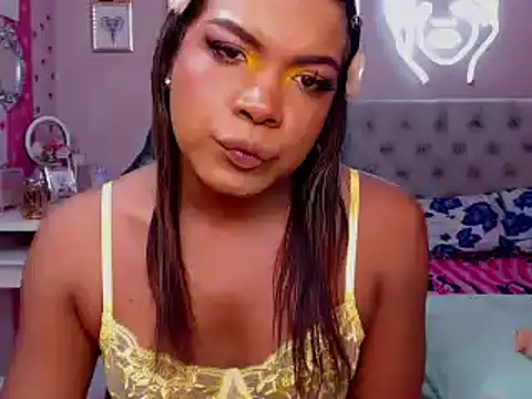 alexa rodriicum online show from November 2025 06:31:02 PM