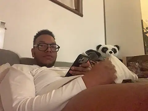 iamrafaelhot online show from March 2026 06:14:02 PM