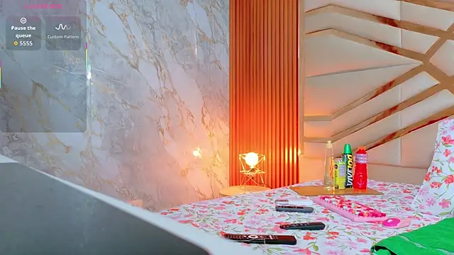 mommywebcam online show from October 2025 02:19:02 AM