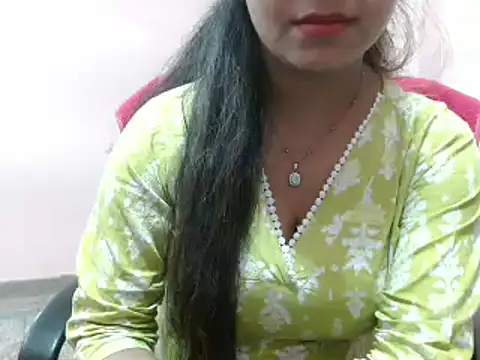 Snapshot of LovingPihu chatting on February 2025 08:49:01 AM LovingPihu online show from February 2025 08:49:01 AM