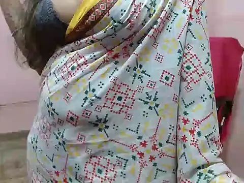 Snapshot of LovingPihu chatting on March 2025 08:02:02 AM LovingPihu online show from March 2025 08:02:02 AM