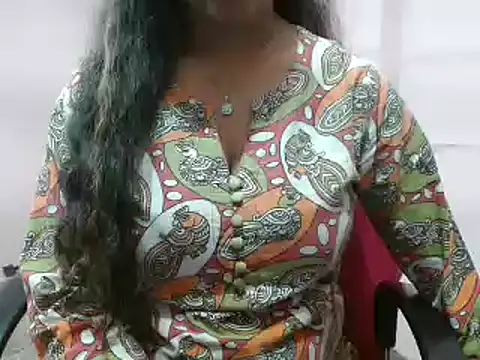 Snapshot of LovingPihu chatting on March 2025 12:06:02 PM LovingPihu online show from March 2025 12:06:02 PM