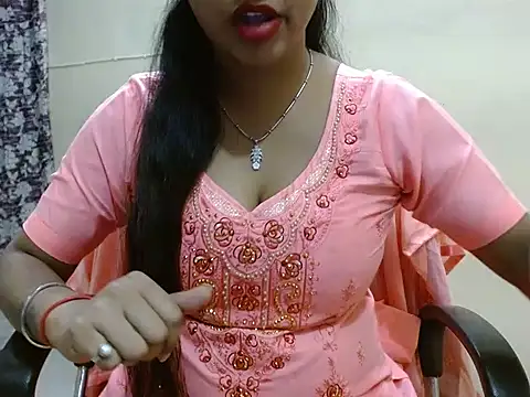 LovingPihu online show from April 2026 05:35:02 AM