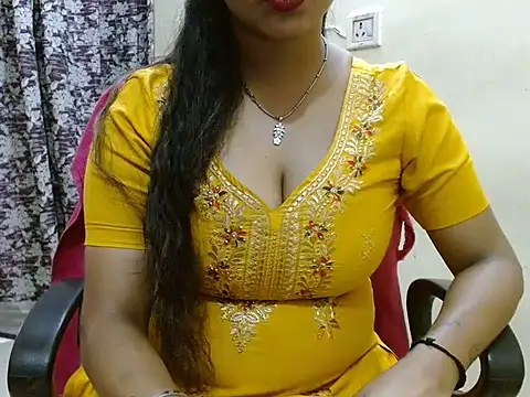 LovingPihu online show from April 2026 05:54:01 AM