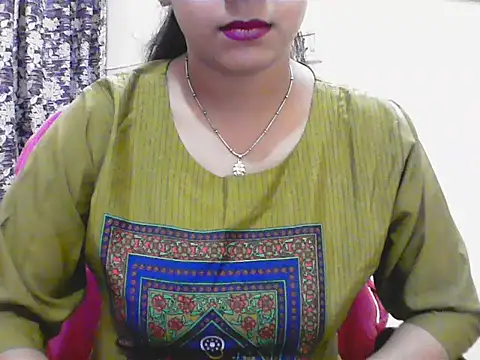 LovingPihu online show from May 2026 05:48:01 AM