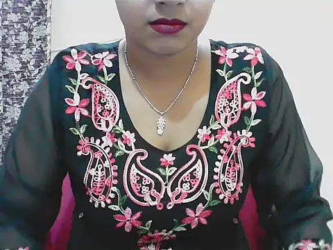 LovingPihu online show from May 2026 05:35:01 AM