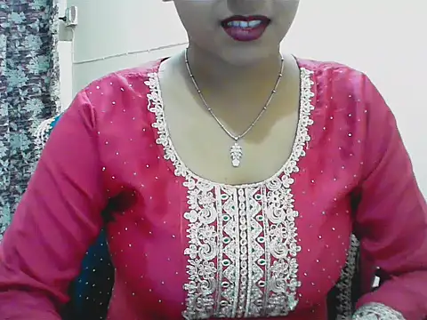 LovingPihu online show from May 2026 05:37:01 AM