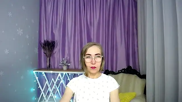 queen a n i online show from April 2026 09:52:02 AM