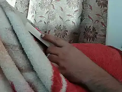 Snapshot of FUN4TIPS chatting on January 2025 07:06:02 AM FUN4TIPS online show from January 2025 07:06:02 AM