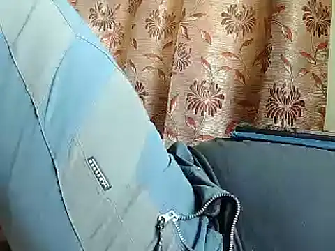 Snapshot of FUN4TIPS chatting on January 2025 10:42:02 AM FUN4TIPS online show from January 2025 10:42:02 AM