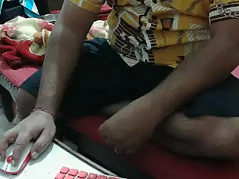 Snapshot of FUN4TIPS chatting on January 2025 03:55:02 AM FUN4TIPS online show from January 2025 03:55:02 AM