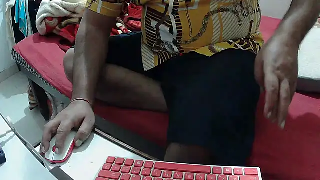 Snapshot of FUN4TIPS chatting on February 2025 03:41:01 AM FUN4TIPS online show from February 2025 03:41:01 AM